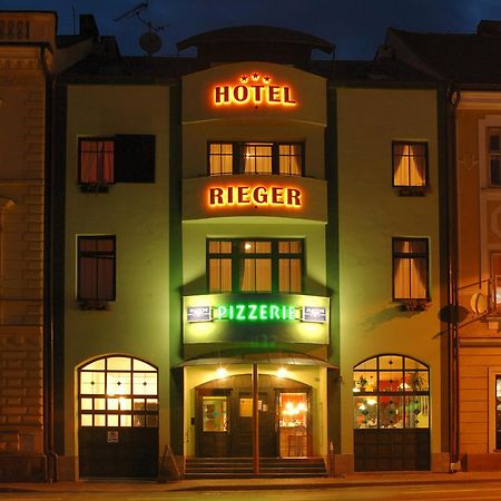 Hotel Rieger Garni Йичин Экстерьер фото